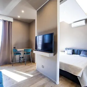 https://amazing-new-big-mono-apartment-with-beautiful-view.italymilanhotels.net